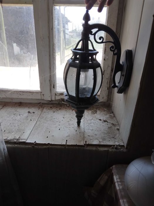 Уникален Лампиони