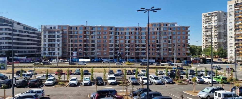 Предлагаме Ви тристаен апартамент