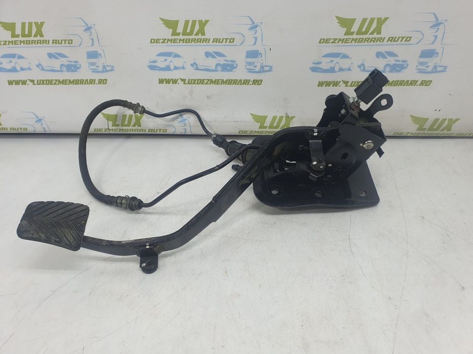 Pedala ambreiaj Mitsubishi Lancer X  [din 2007 pana  2011]