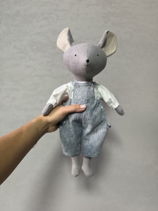 Игрушки ручной работы с одеждой