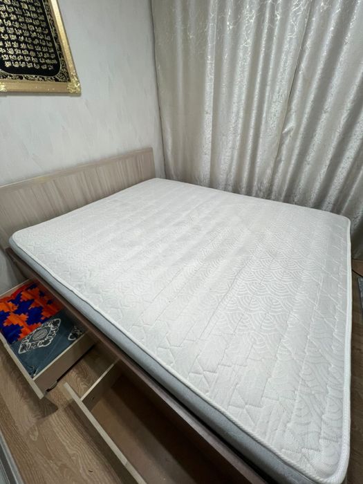 Кровать с матсом