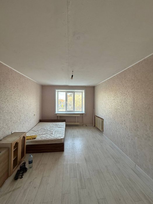 Продам 2 комнатную квартиру (комнаты)