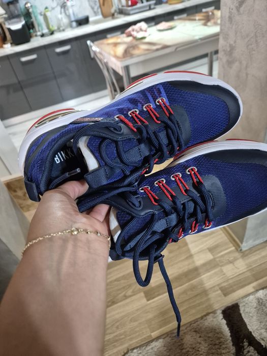 Adidasi băieți-barbati