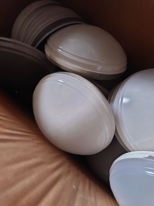 Осветителни тела лампи