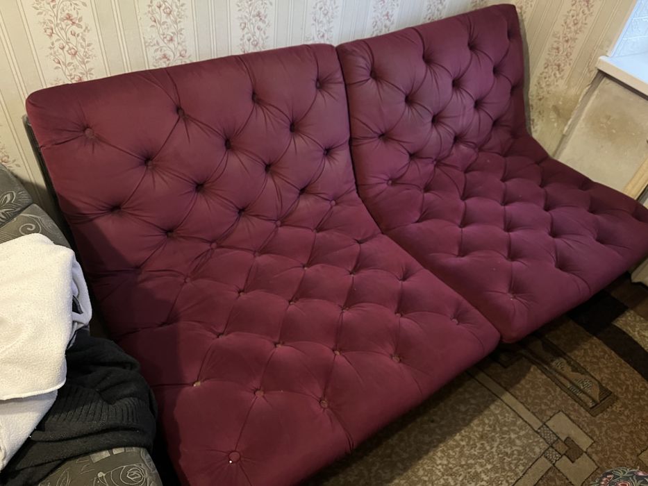 Продам диван 15000