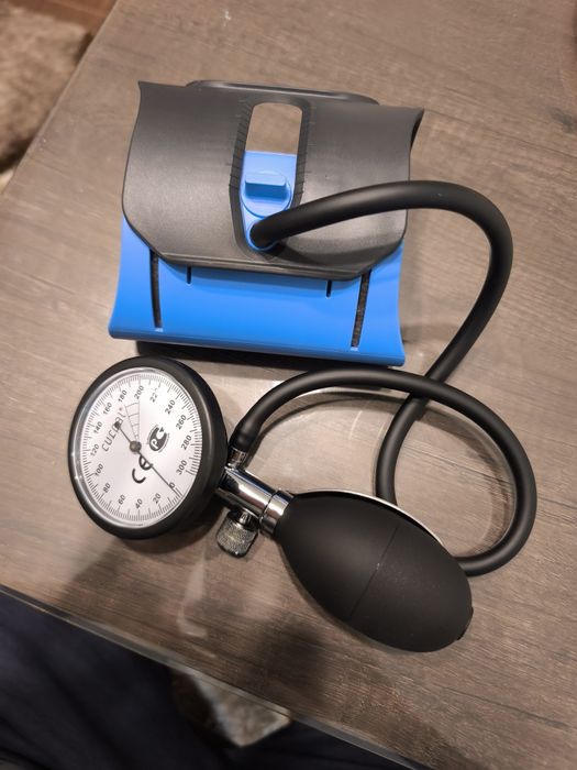 Aparat tratament sindrom de tunel carpian