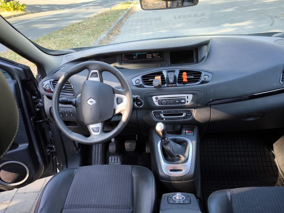 RENAULT Scenic 0 — imagine 5