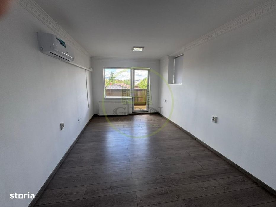 Inchiriere casa pentru birouri + 4 garaje, P-ta Cipariu