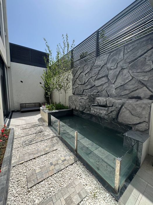 Центр луначарского 2 соток  Дом в стиле HI-TECH Собственник