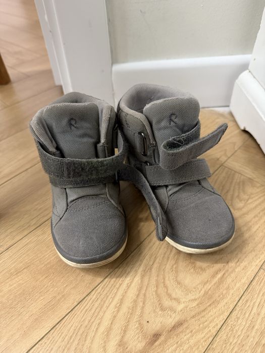 Продаю сапожки 25 р Reima