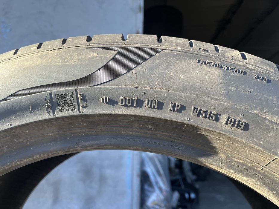 2 бр. летни гуми 305/40/20 Pirelli RSC DOT 1019 4,5 mm