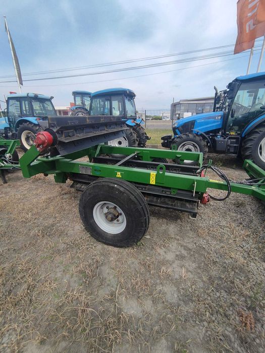 Tocatoare pliabila tractata