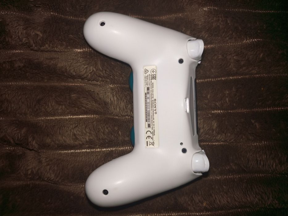 Геймпад dualshok 4