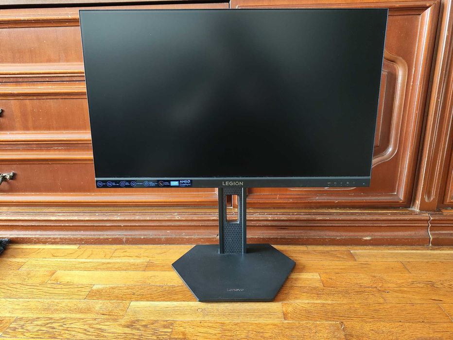 Gaming монитор Lenovo Legion 240Hz/1920x1080p/24 inch/0.5ms + Подарък