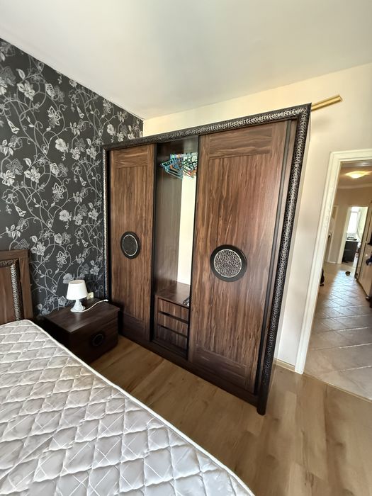 Луксозна спалня комплект – отлично състояние + ПОДАРЪК огледало