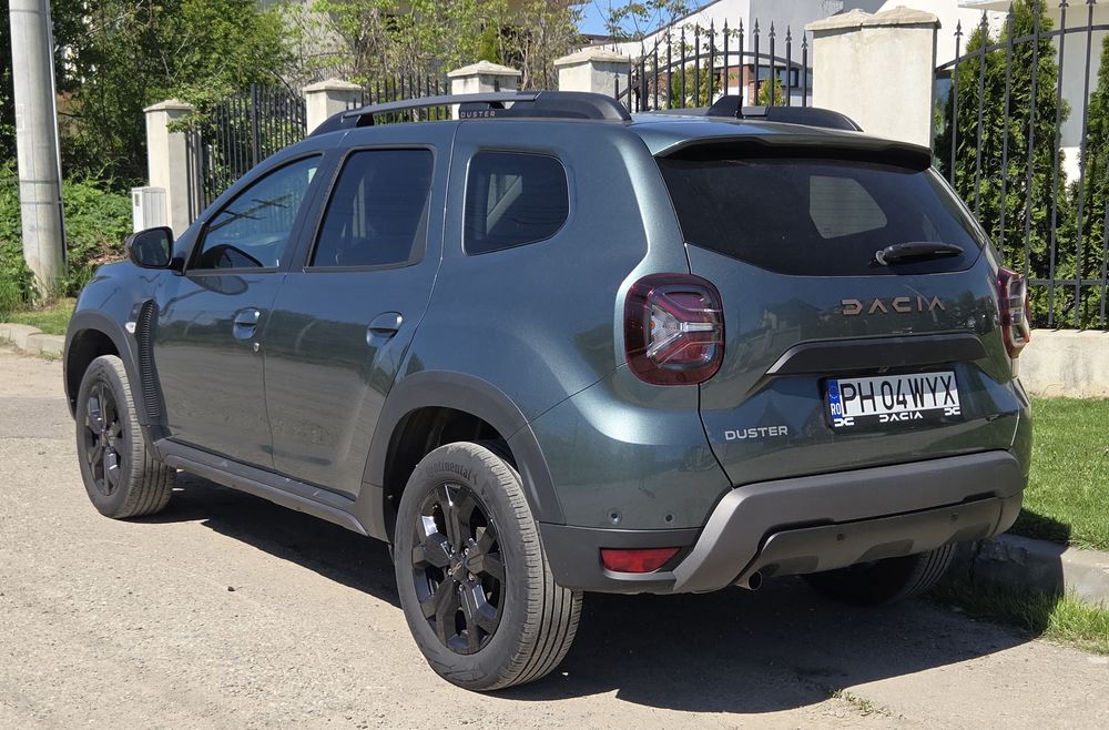 Dacia Duster Extreme 2023 ECO-G 100 "Adventure Line" Cedar Green