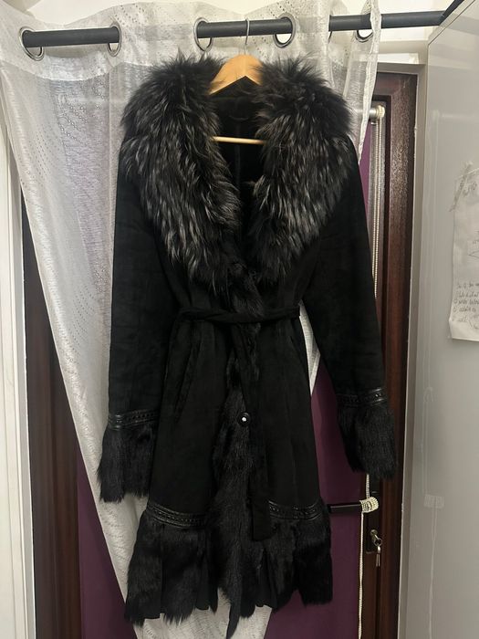 Cojoc negru din piele intoarsa