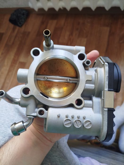 Дроссельная заслонка