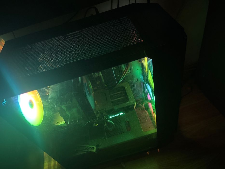 Pc gaming schimb cu alt pc