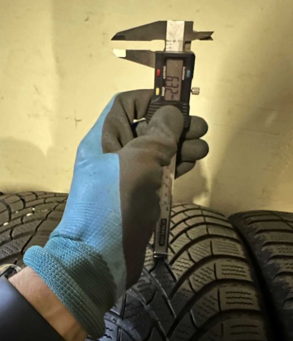 205/60 R16 Semperit Speed-Grip 5 DOT 23