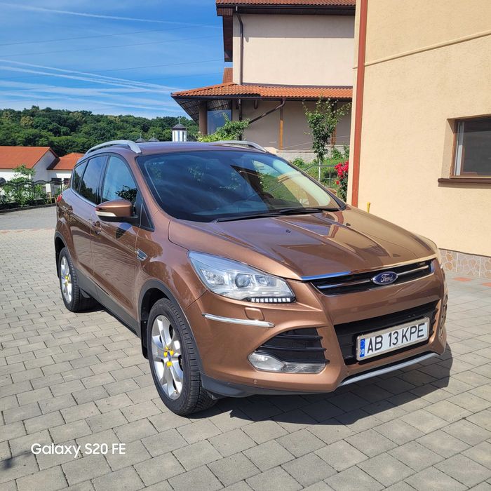 FORD Kuga 2014 — imagine 2