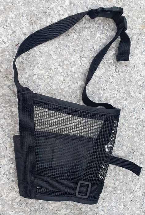 Botnite caine  : nylon si plasa