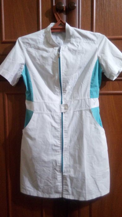 Халаты  медицинские женские   42-46 р-р