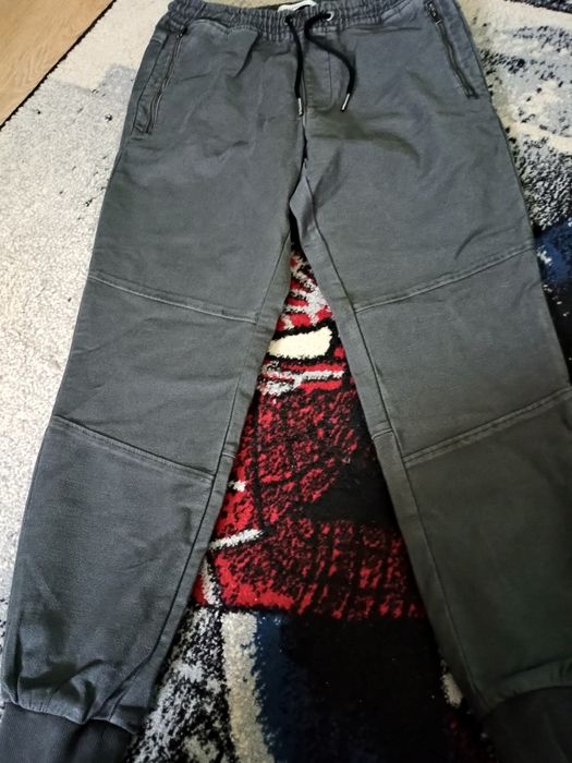 Детски панталон размер М Reserved