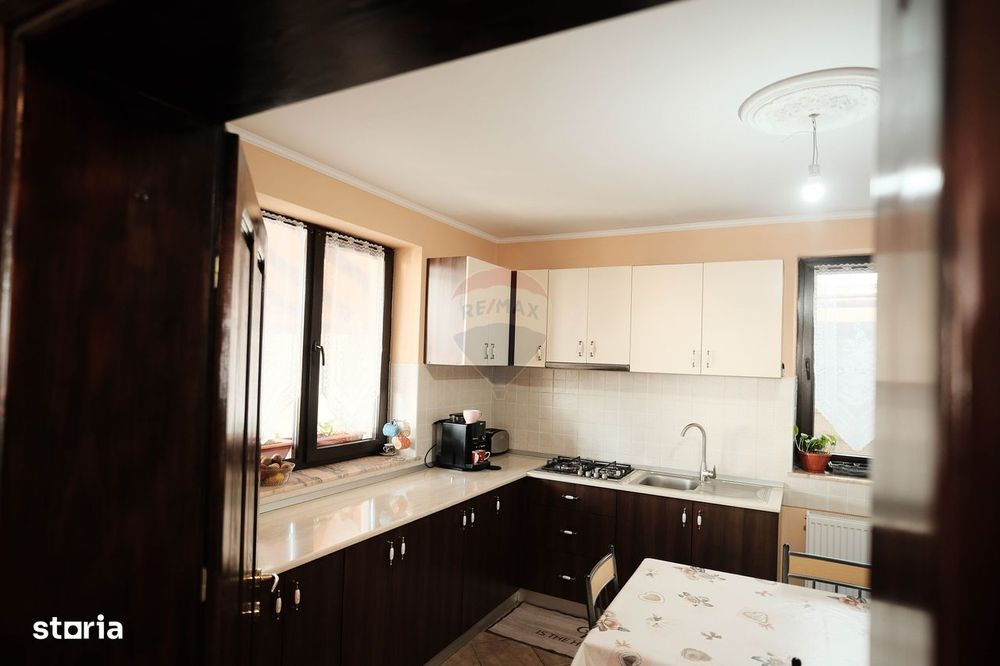 Casă  de vanzare in orasul Solca