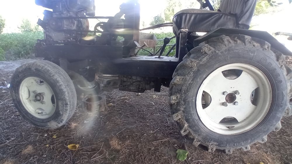 Mini traktor sotiladii