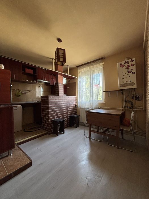 Apartament cu 3 camere
