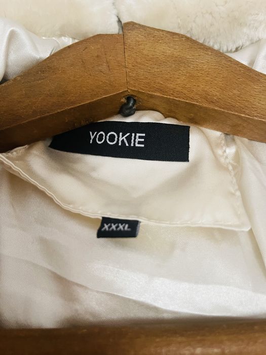 Дамски пухкав елек