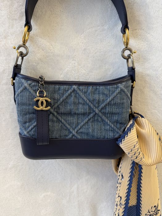 Geanta chanel din piele si jeans
