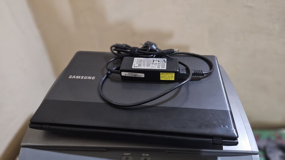 Продам ноутбук samsung