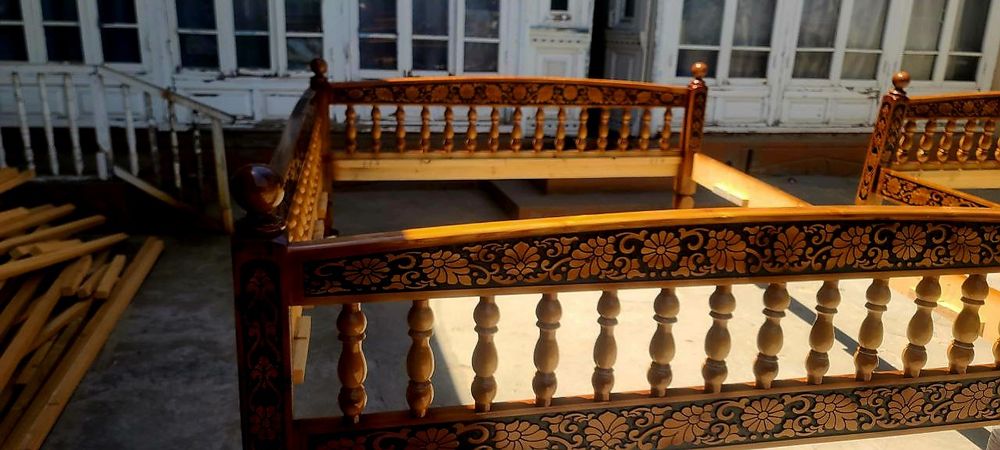 Kravat Tapchan Surilar