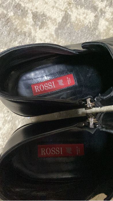 Стильная обувь Rossi