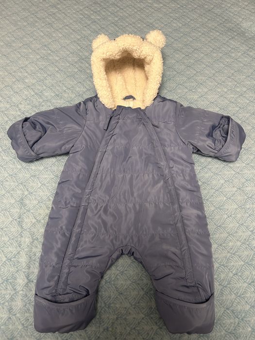 Продам комбинезон на малыша