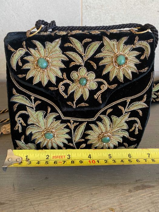 set geanta si curea, broderie manuala si pietre semipretioase