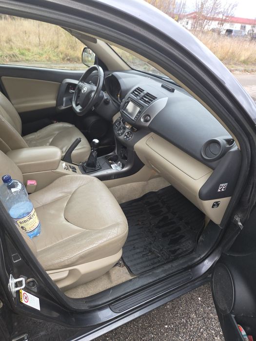 TOYOTA  RAV 4 Benzina