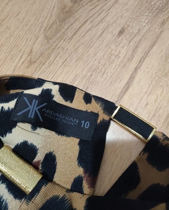 Rochie Kardashian Kollection mărimea M