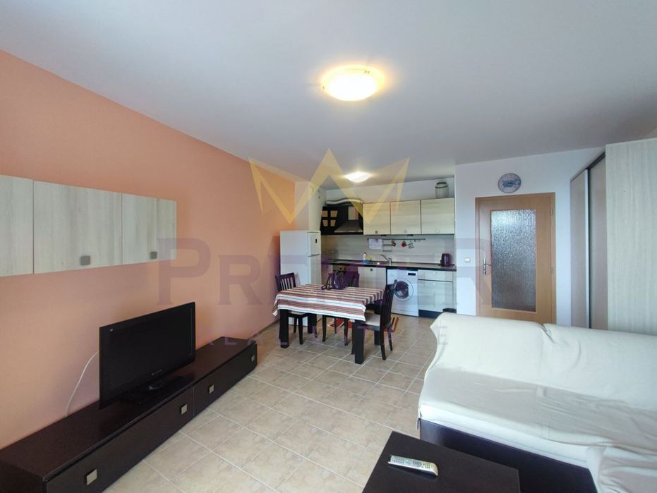 Продава се Двустаен апартамент в Каварна - 75 кв.м за 787 €/кв.м - Снимка #1