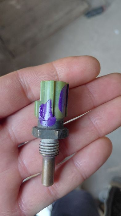 Датчик температуры охлаждающей жидкости Camry 2.2