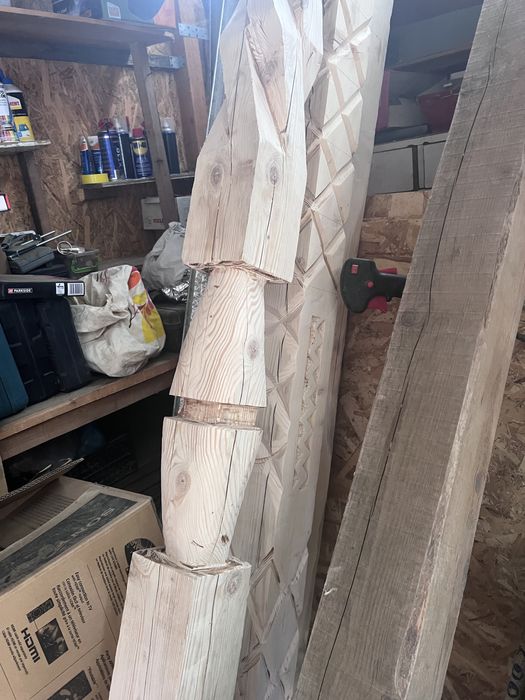 Stâlpi lemn pentru foișoare,terase