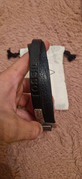 Vand 2 bratari originale de la Fossil