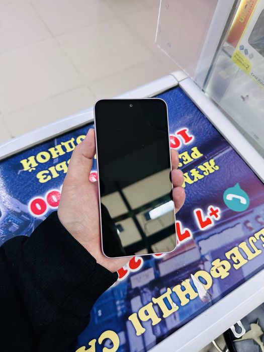 Самсунг А35 5G.