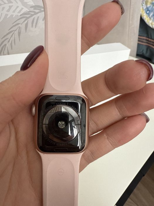 Apple Watch Series 5 40 мм