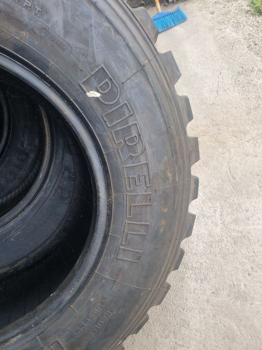 Anvelope incarcator frontal 335/80R20 12.5R20
