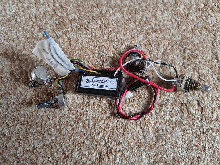 Части за бас китара