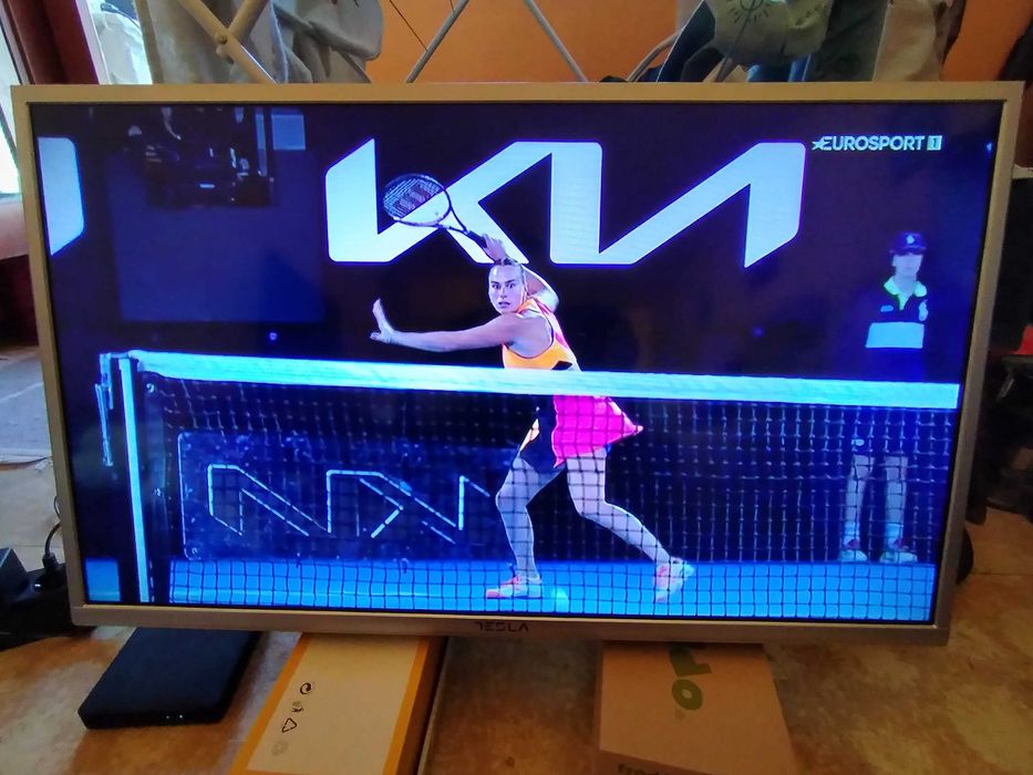 Телевизор Tesla 32" led