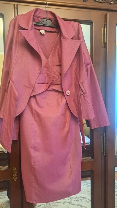 Costume  cu rochie si fusta